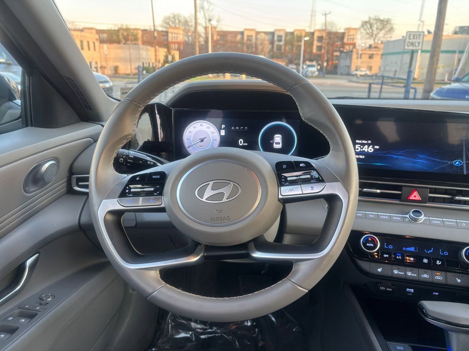 Thumbnail: 2025 Hyundai Elantra - 30