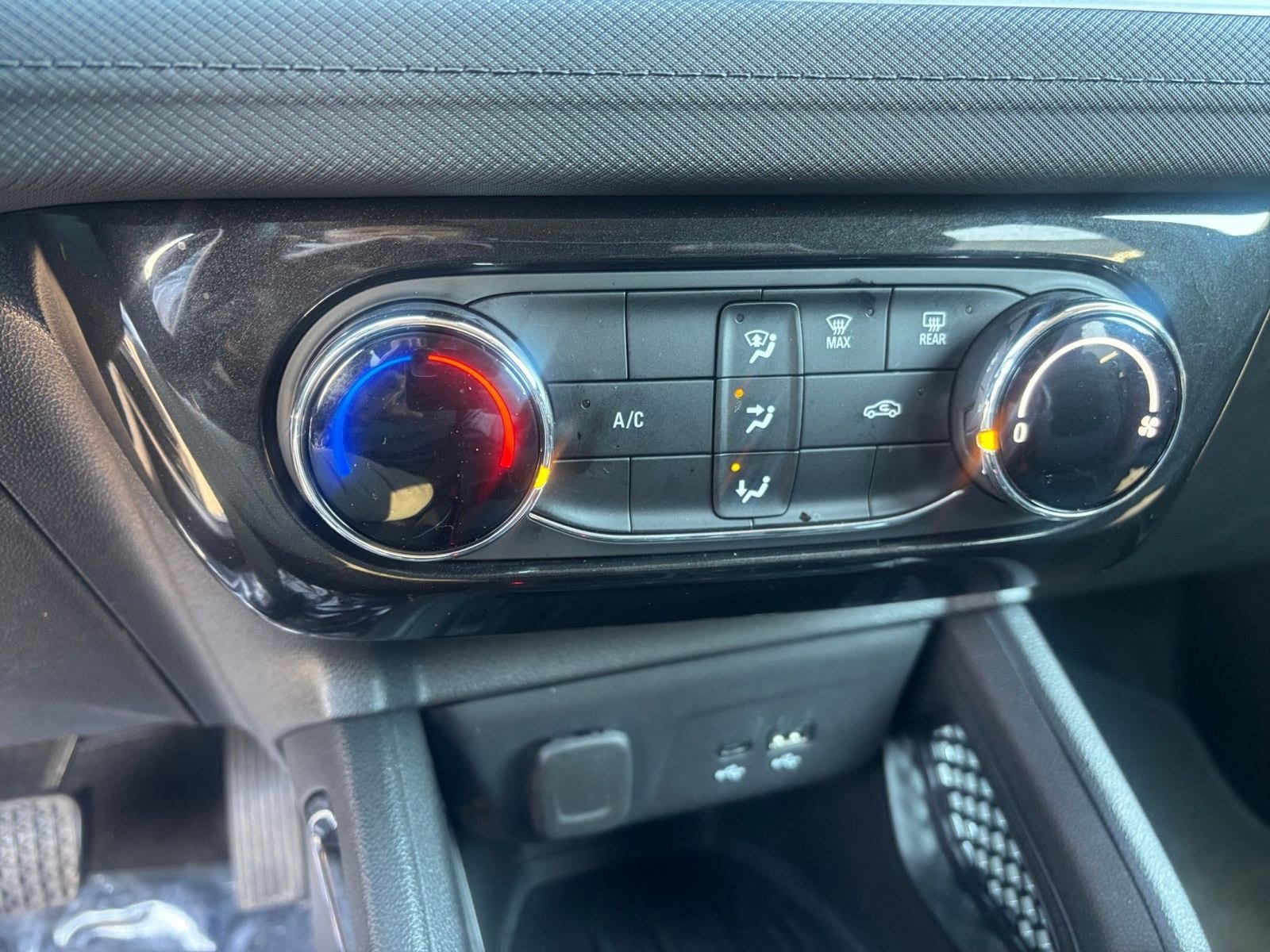 Thumbnail: 2025 Chevrolet TrailBlazer - 23