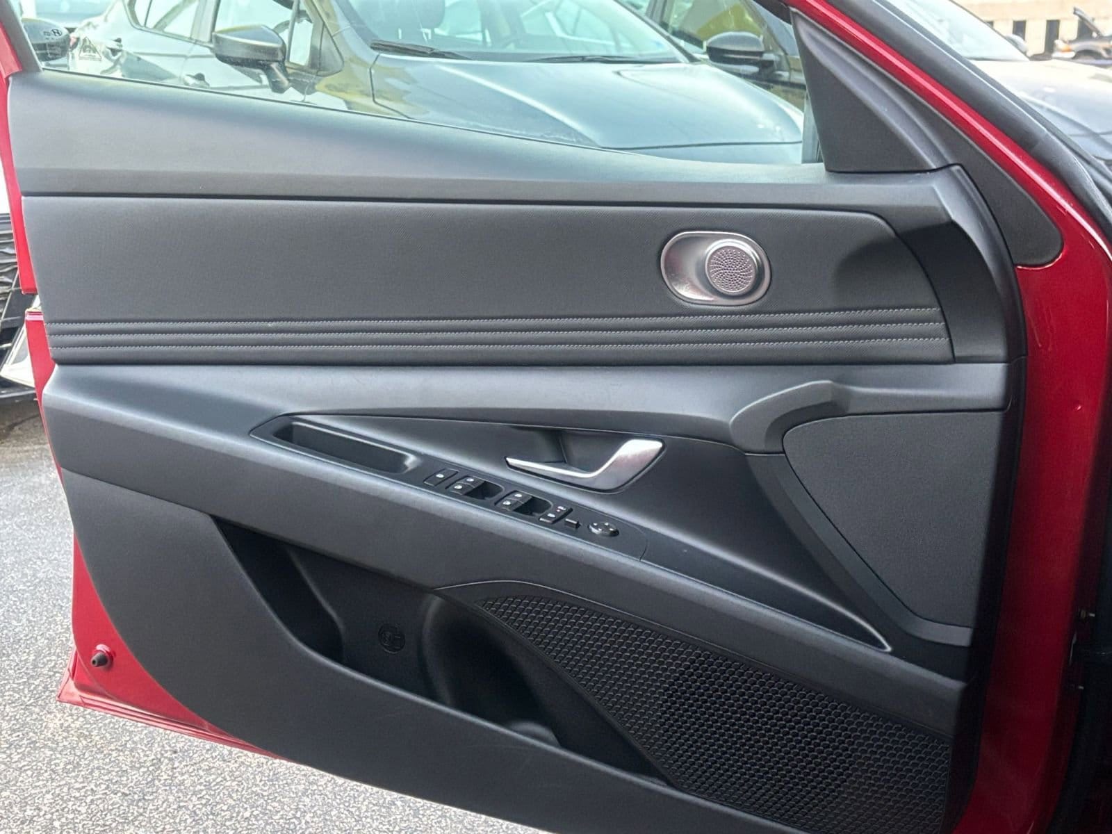 Thumbnail: 2025 Hyundai Elantra - 18