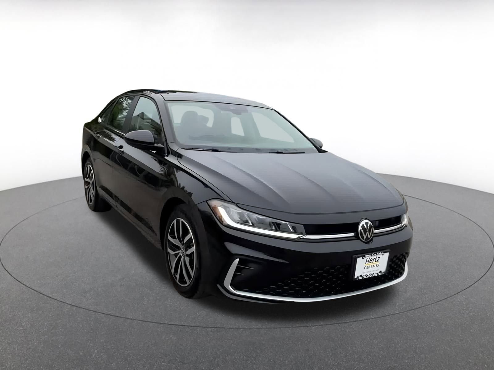 Thumbnail: 2025 Volkswagen Jetta - 3