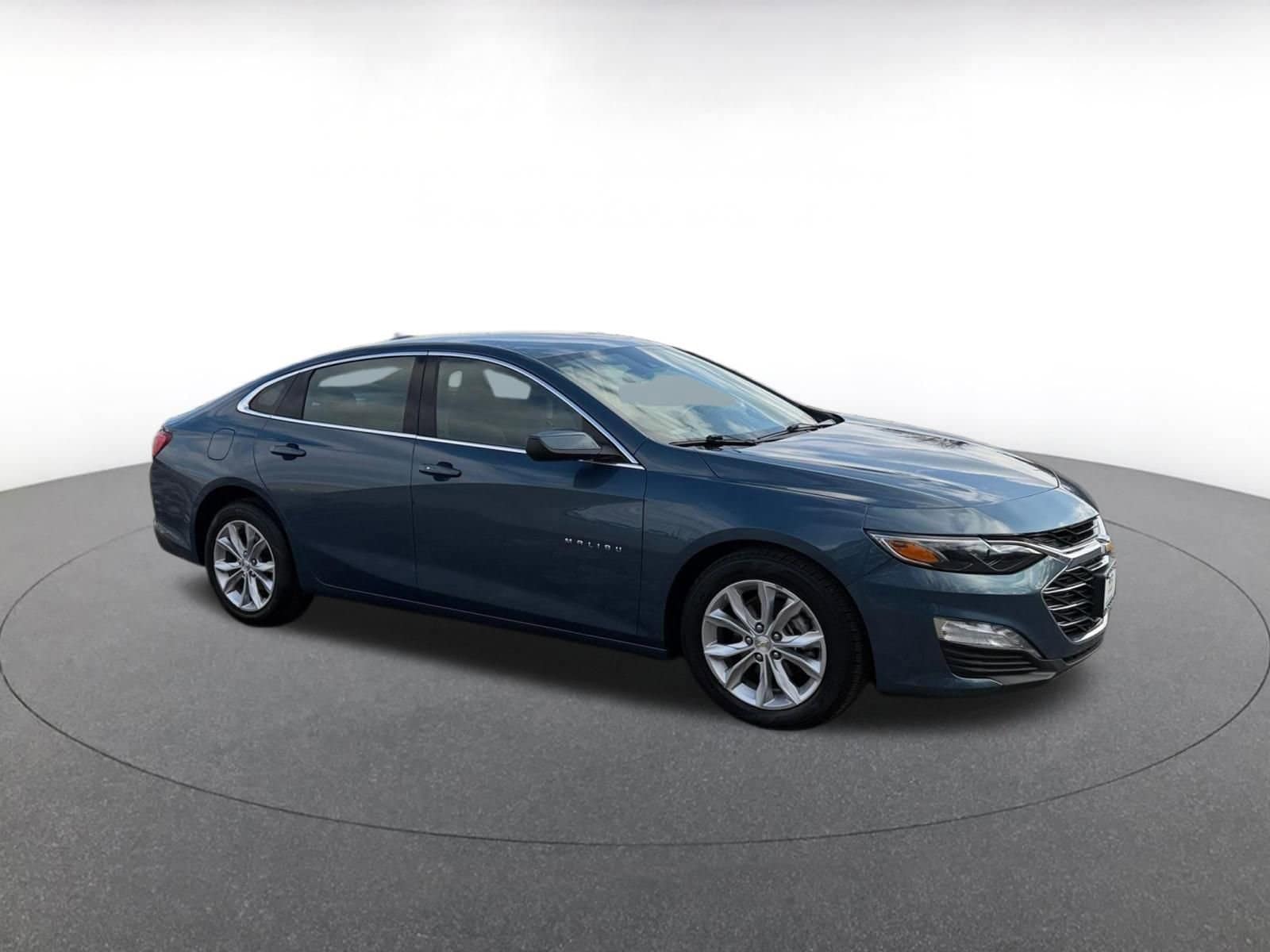 Thumbnail: 2024 Chevrolet Malibu - 1