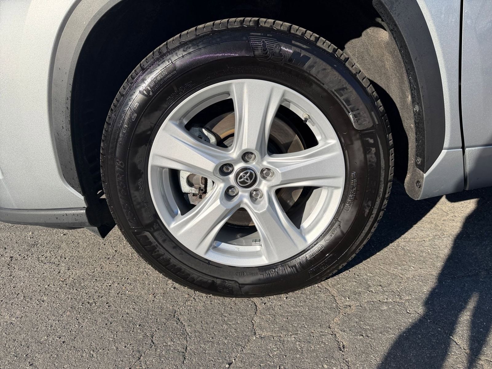 Thumbnail: 2025 Toyota Highlander - 32