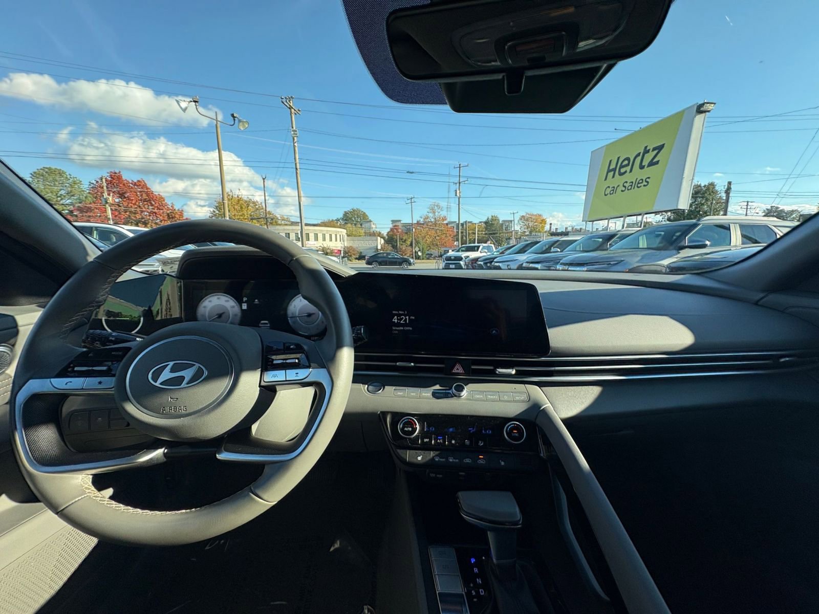 Thumbnail: 2025 Hyundai Elantra - 31