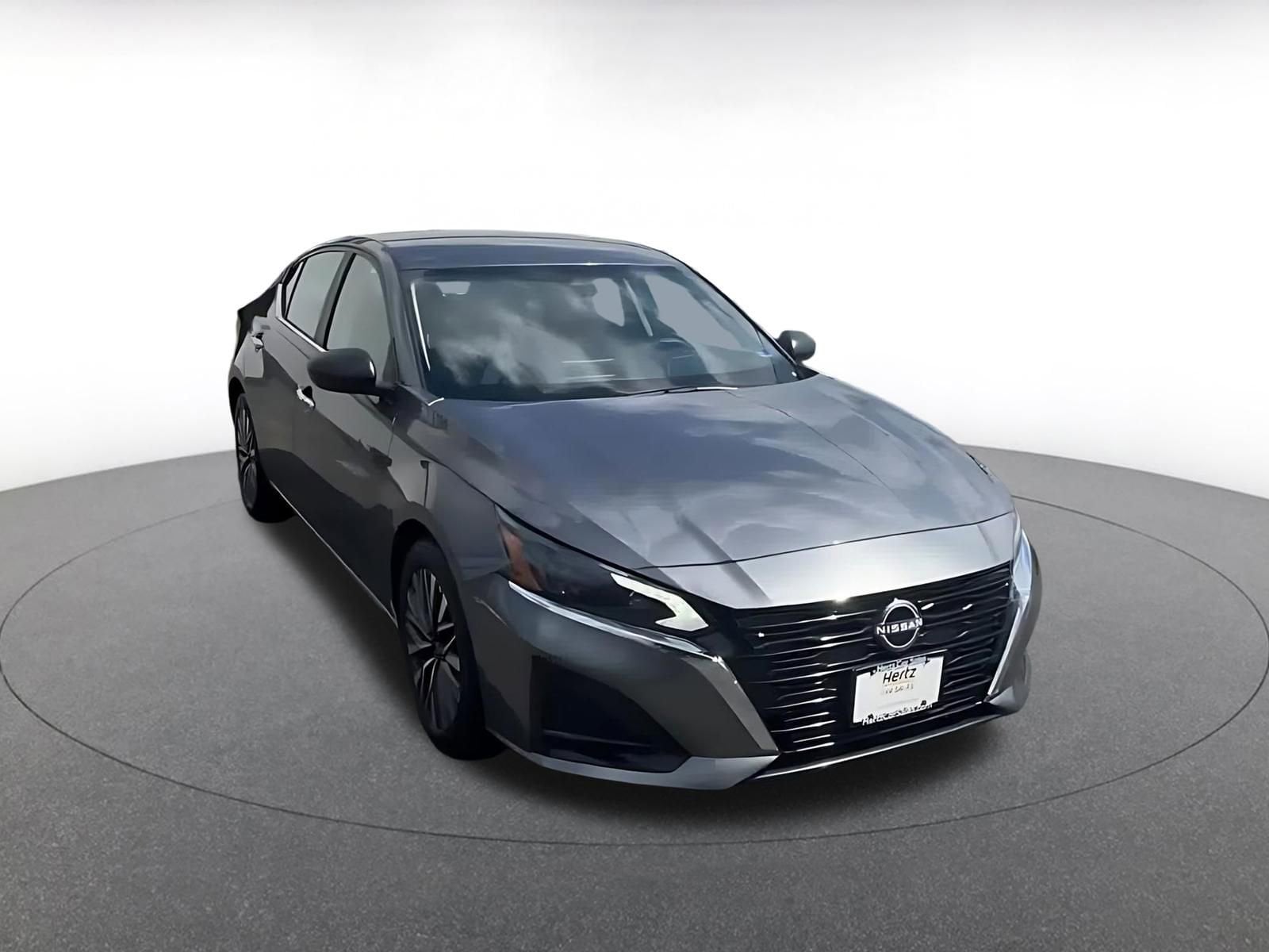 Thumbnail: 2025 Nissan Altima - 3