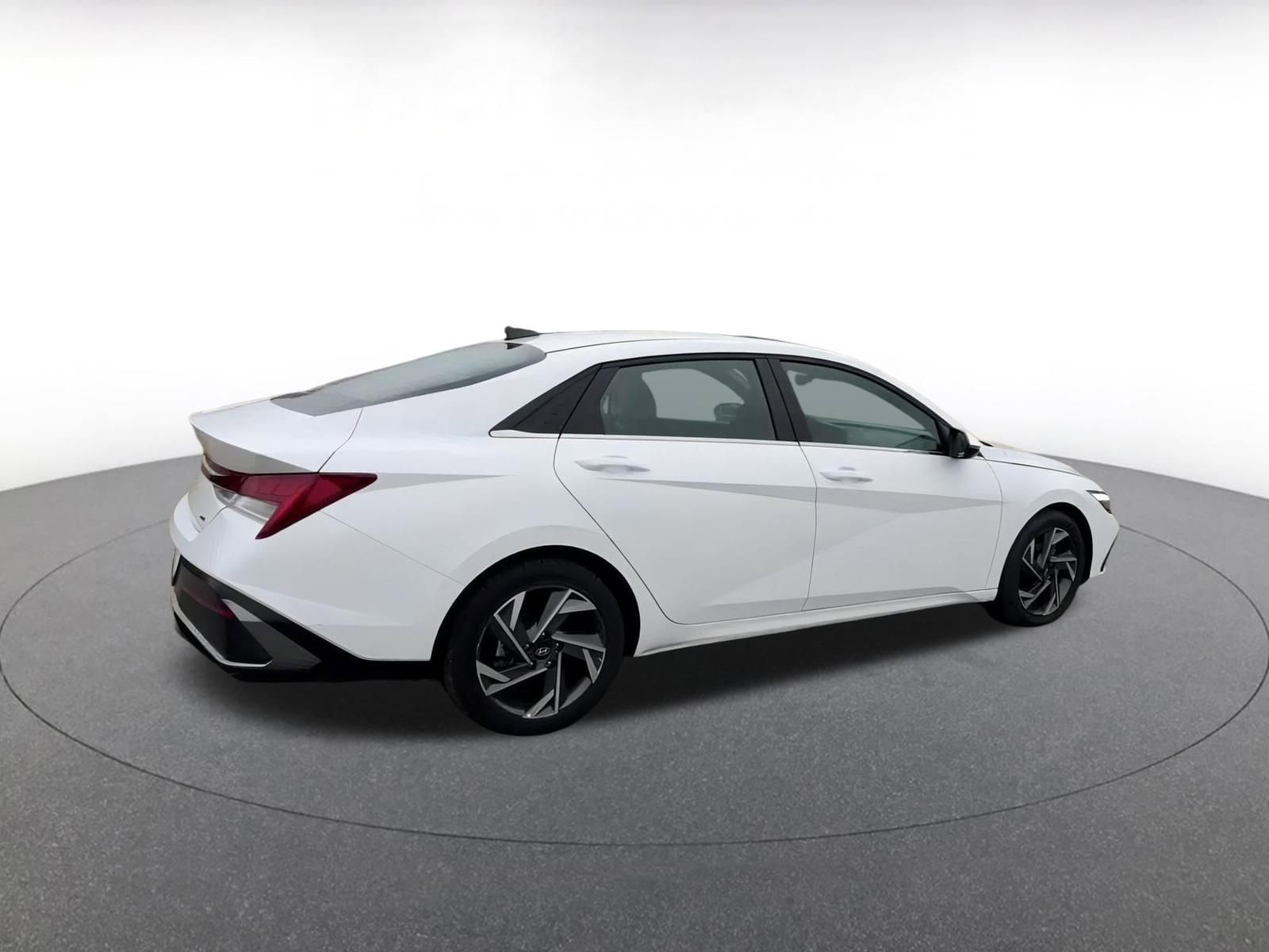 Thumbnail: 2025 Hyundai Elantra - 14