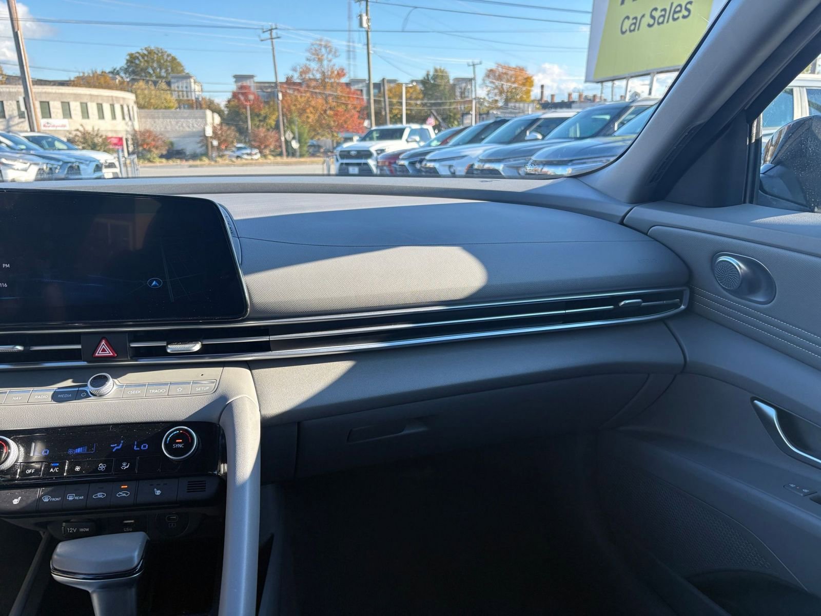 Thumbnail: 2025 Hyundai Elantra - 33