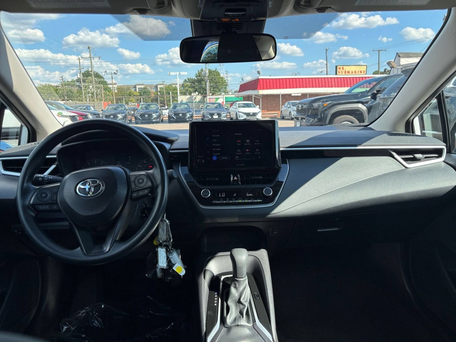 Thumbnail: 2025 Toyota Corolla - 31