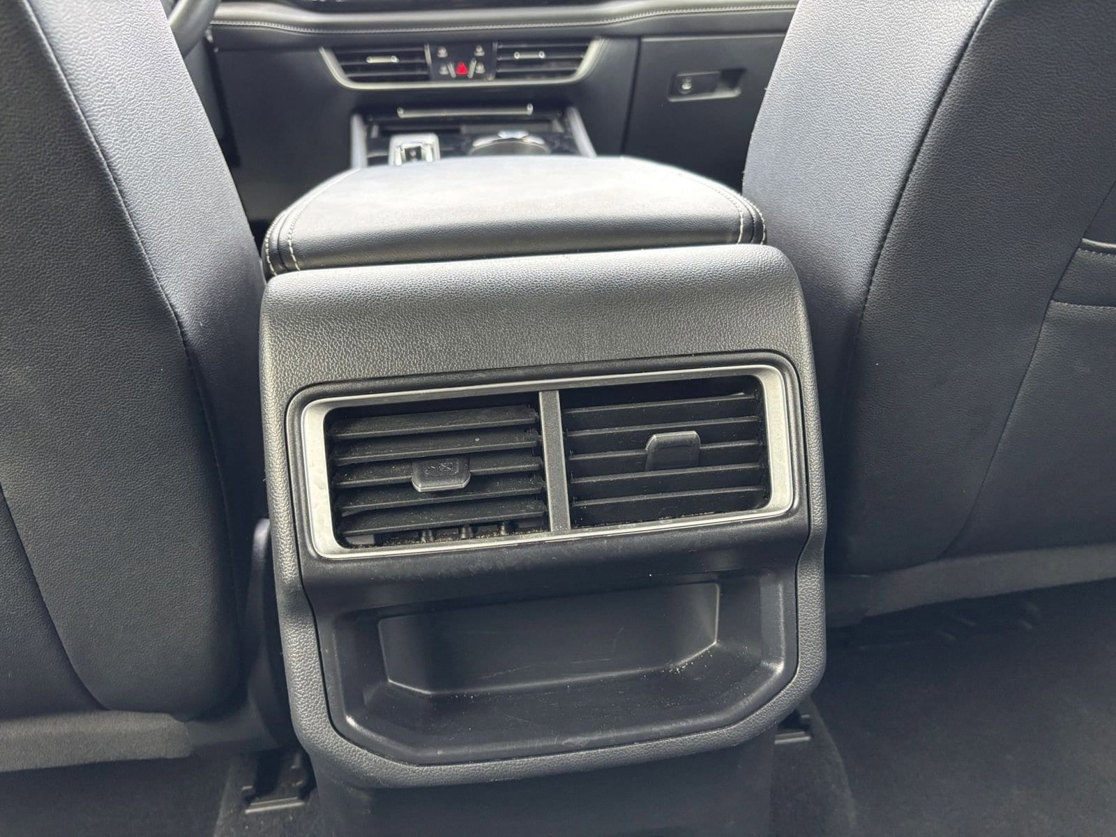 Thumbnail: 2025 Volkswagen Atlas - 24