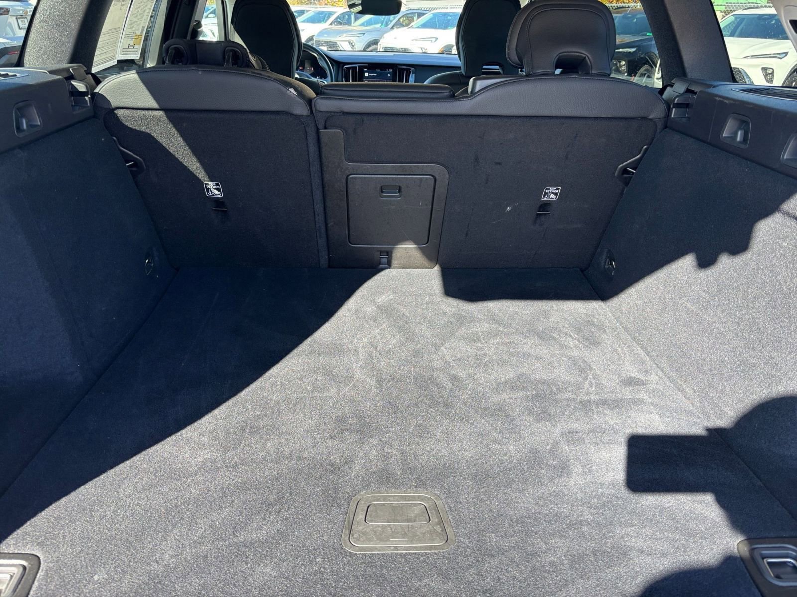 Thumbnail: 2025 Volvo S60 - 31