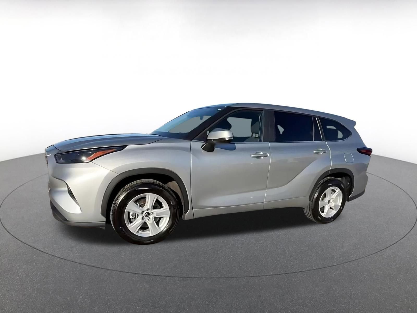 Thumbnail: 2025 Toyota Highlander - 8