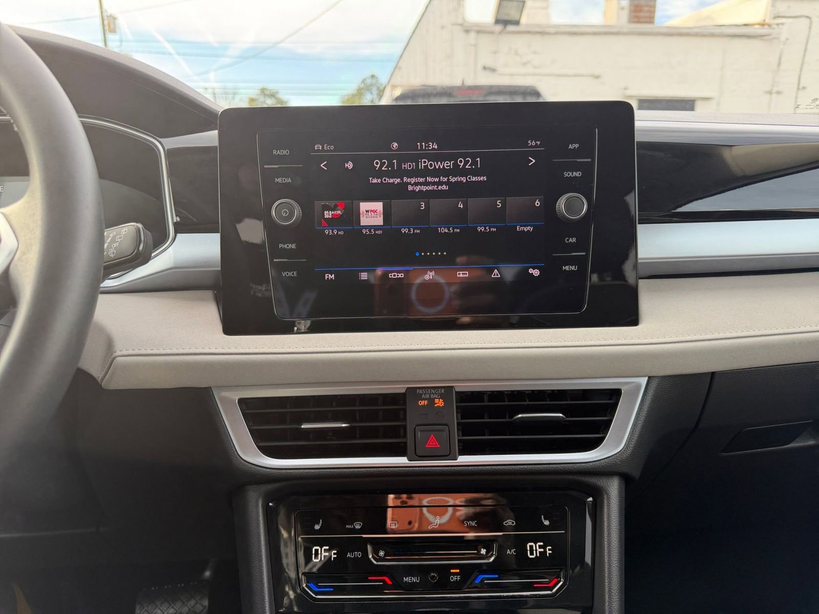 Thumbnail: 2025 Volkswagen Taos - 18