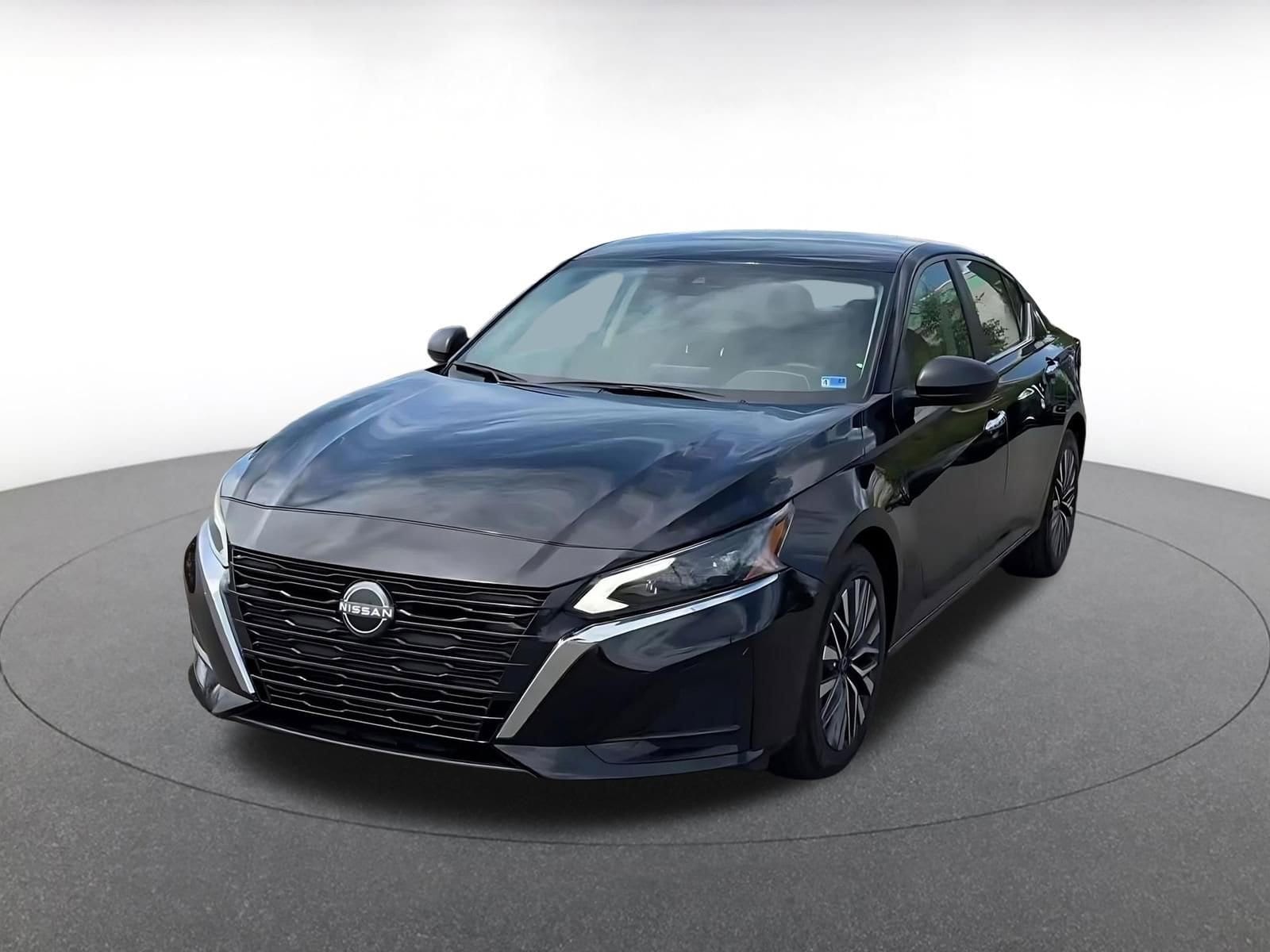 Thumbnail: 2025 Nissan Altima - 7