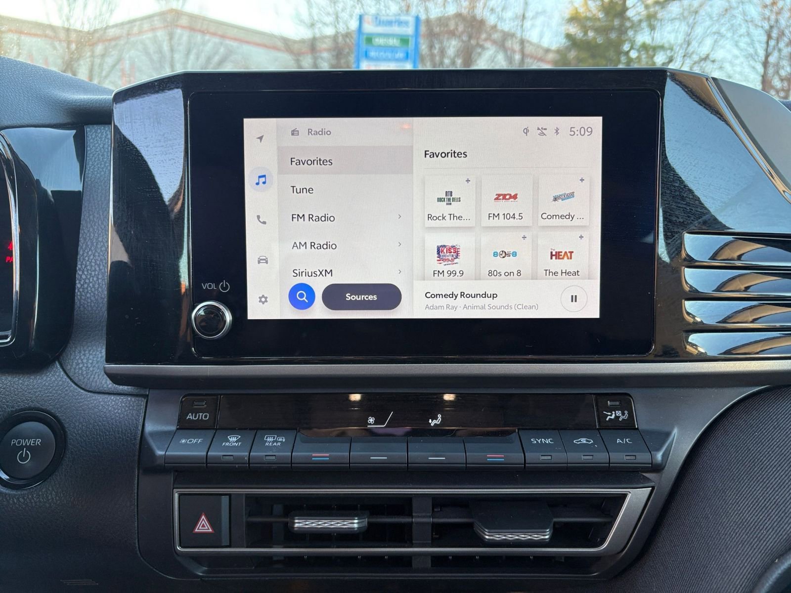 Thumbnail: 2025 Toyota Camry - 21