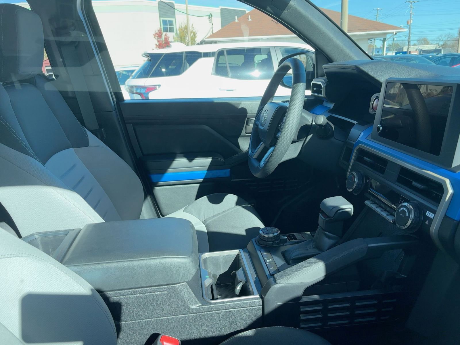 Thumbnail: 2025 Toyota Tacoma - 10