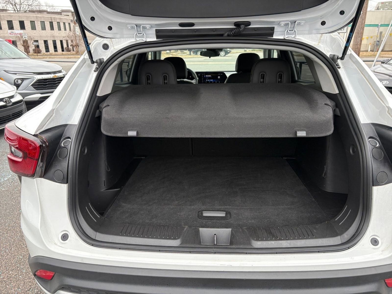 Thumbnail: 2025 Chevrolet Trax - 30