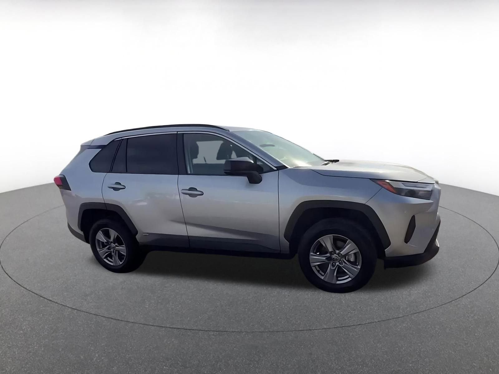 Thumbnail: 2025 Toyota RAV4 - 2