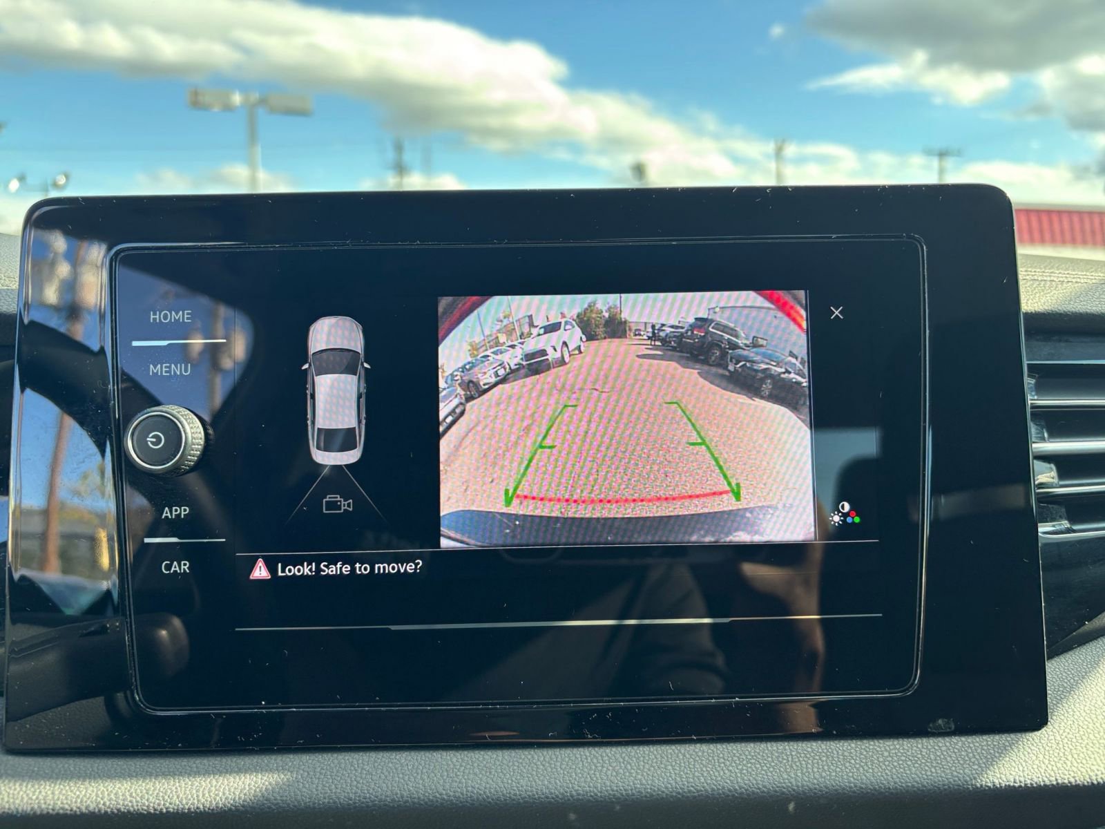 Thumbnail: 2025 Volkswagen Jetta - 17