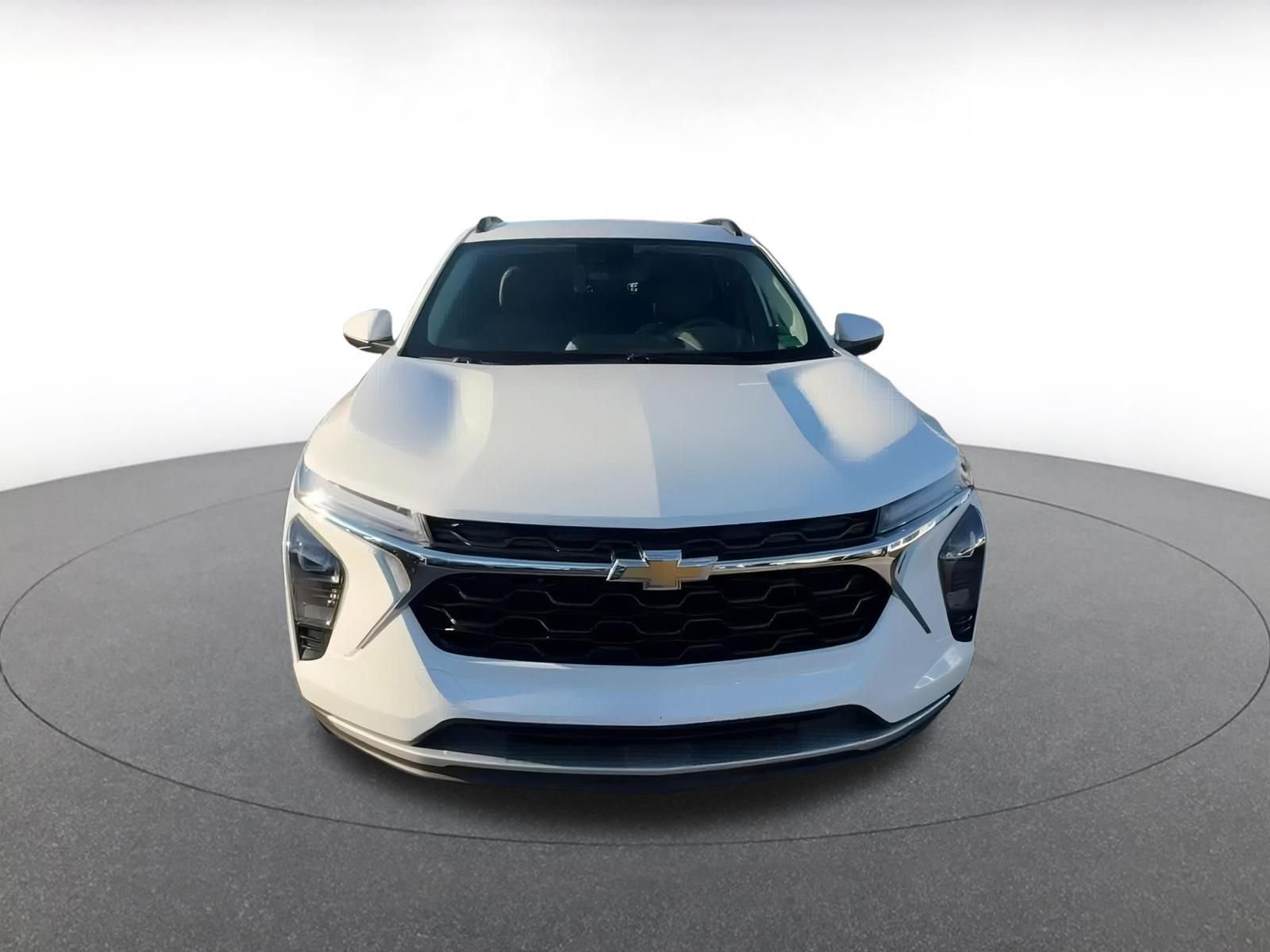 Thumbnail: 2025 Chevrolet Trax - 4