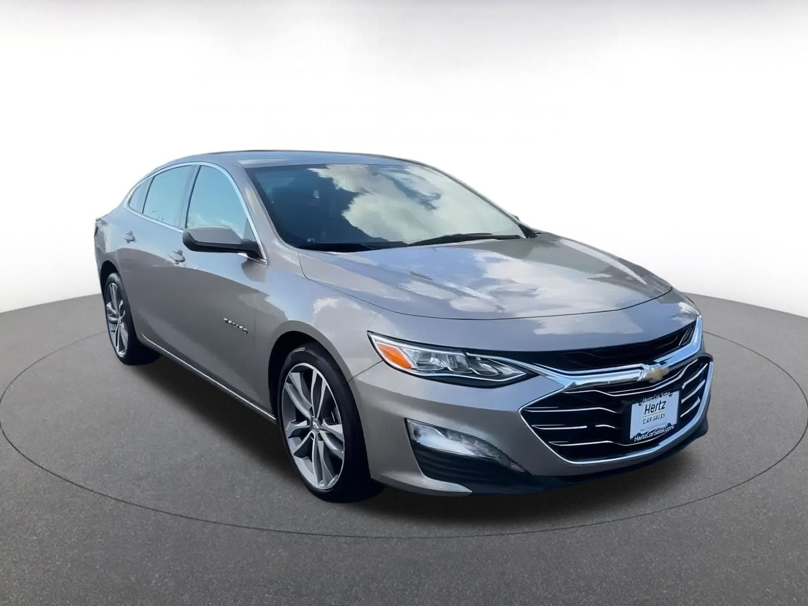 Thumbnail: 2024 Chevrolet Malibu - 3