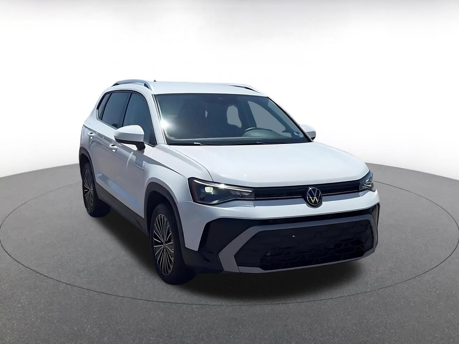Thumbnail: 2025 Volkswagen Taos - 3