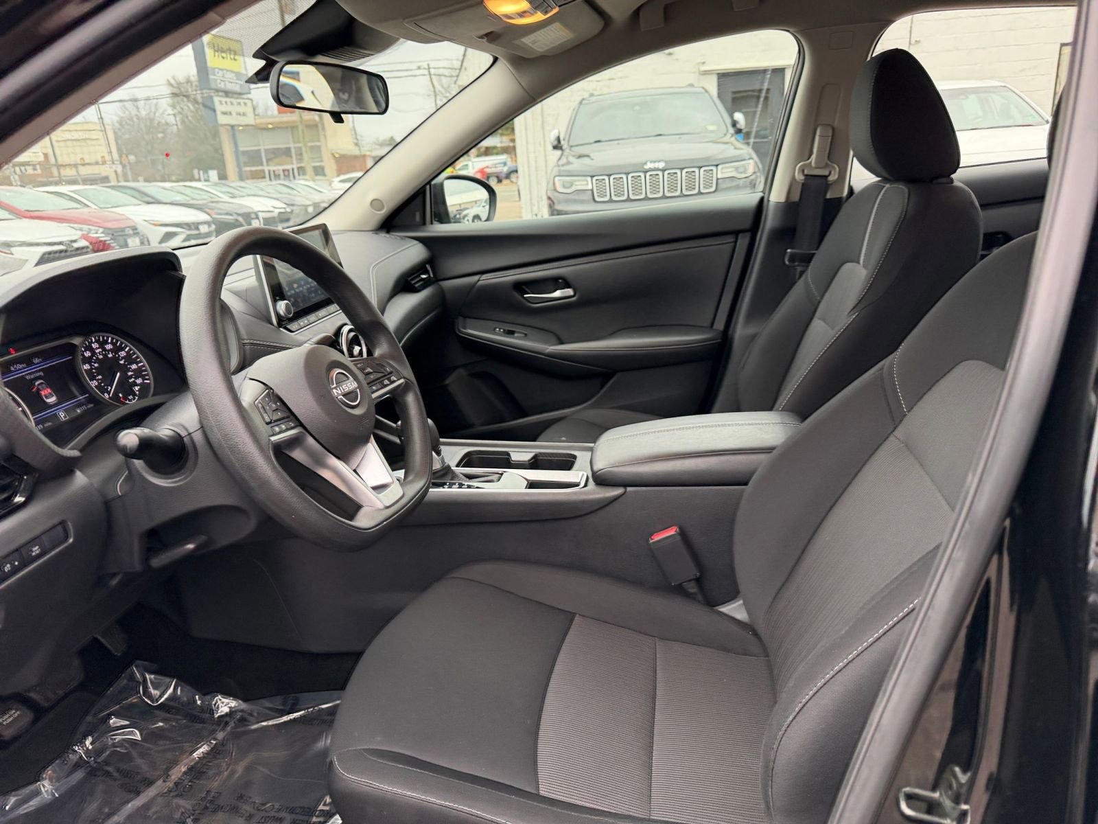 Thumbnail: 2025 Nissan Sentra - 24