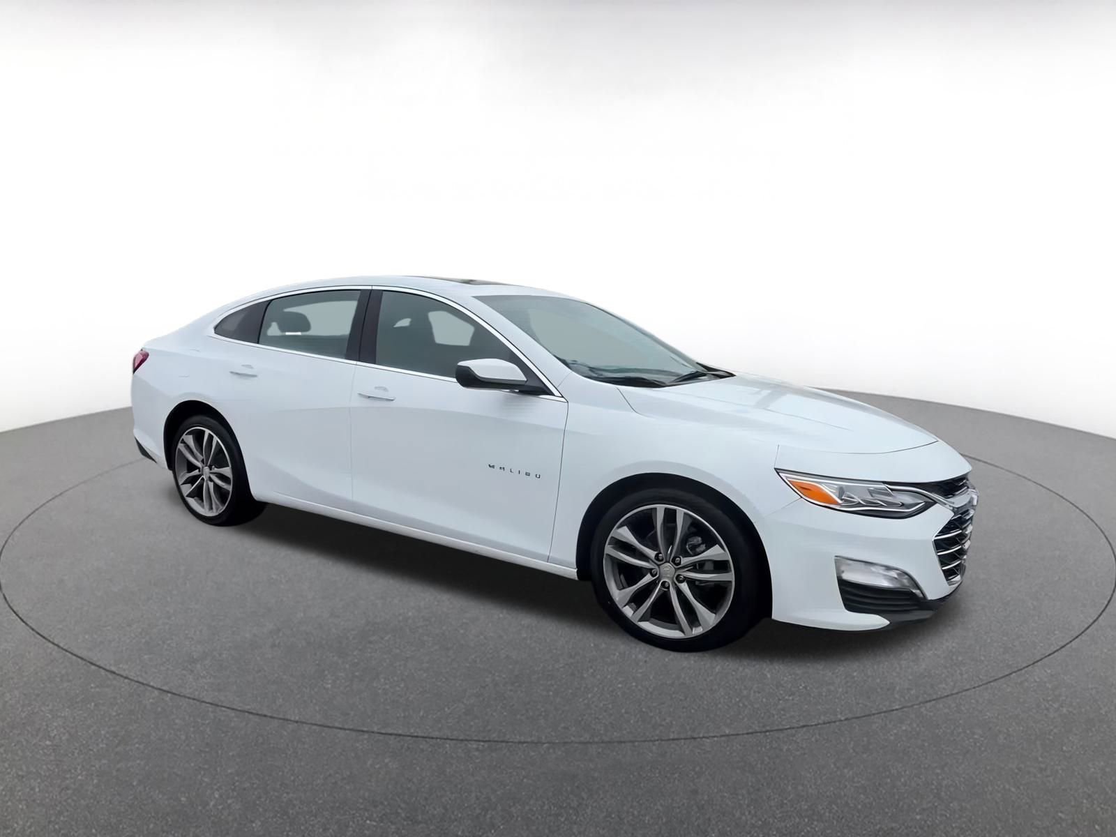 Thumbnail: 2024 Chevrolet Malibu - 2