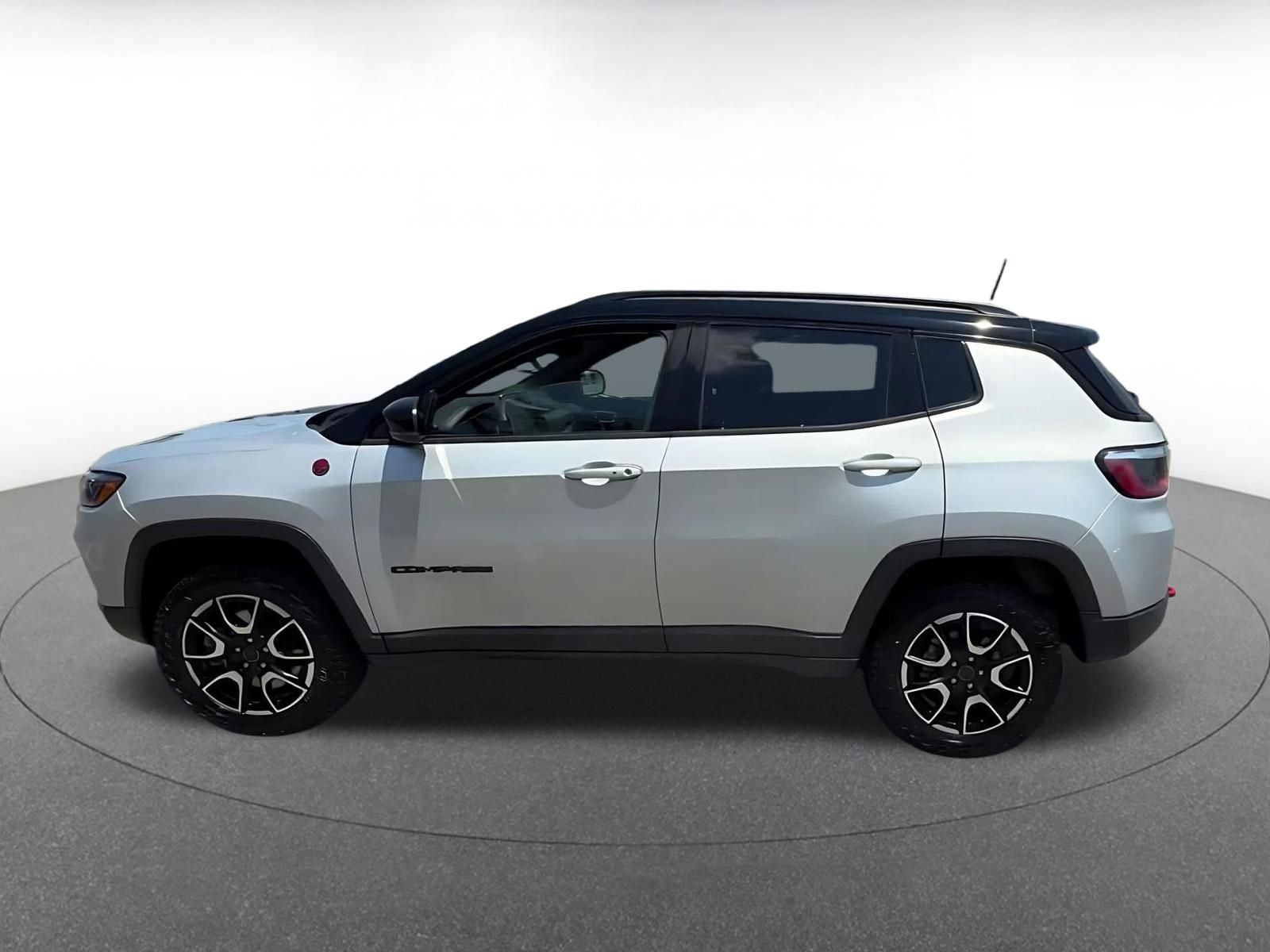 Thumbnail: 2025 Jeep Compass - 10