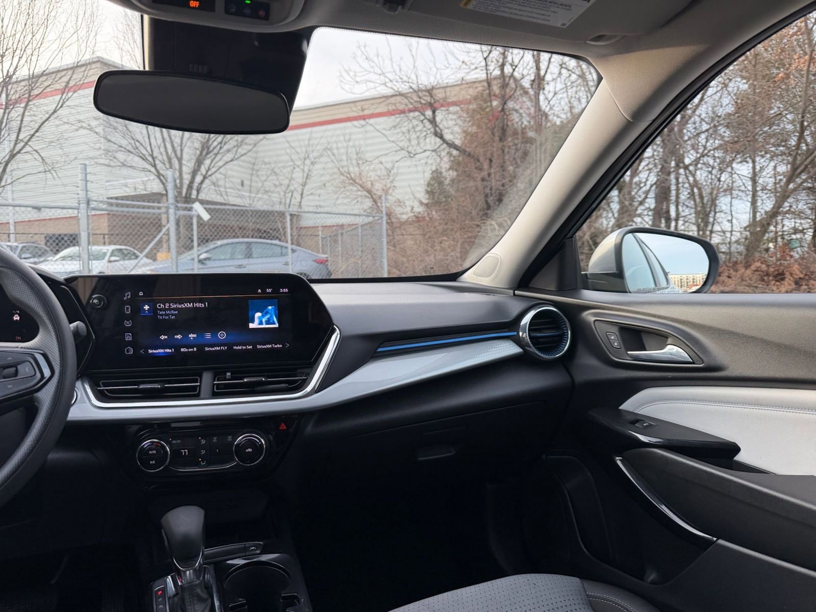 Thumbnail: 2025 Chevrolet Trax - 33