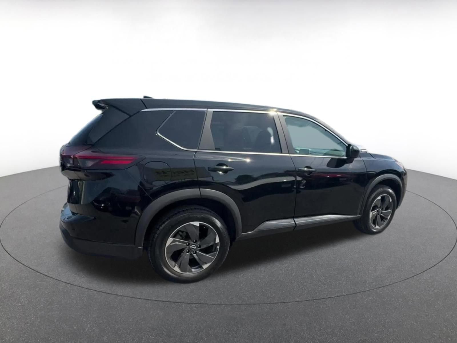 Thumbnail: 2025 Nissan Rogue - 15