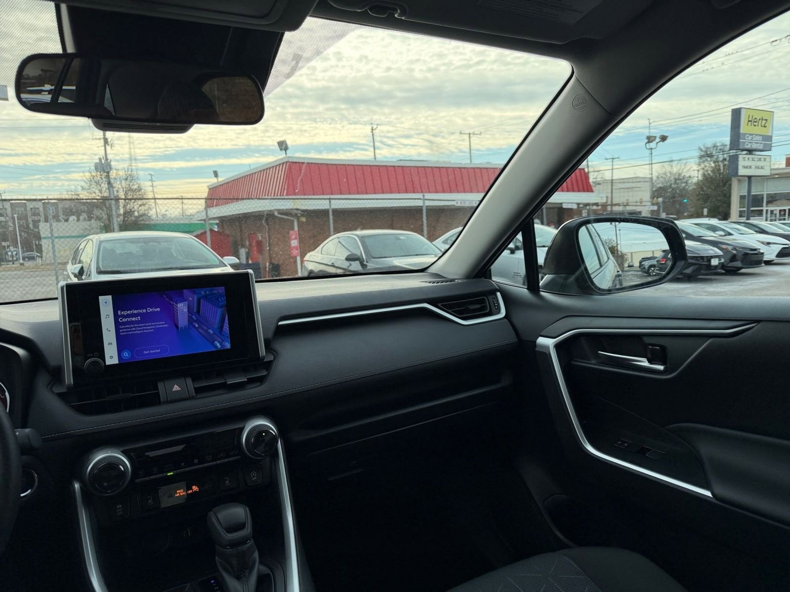 Thumbnail: 2025 Toyota RAV4 - 35