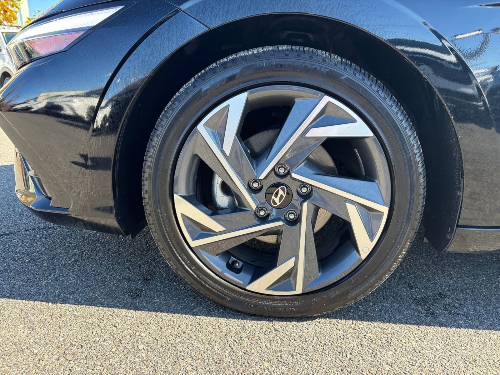 Thumbnail: 2025 Hyundai Elantra - 28