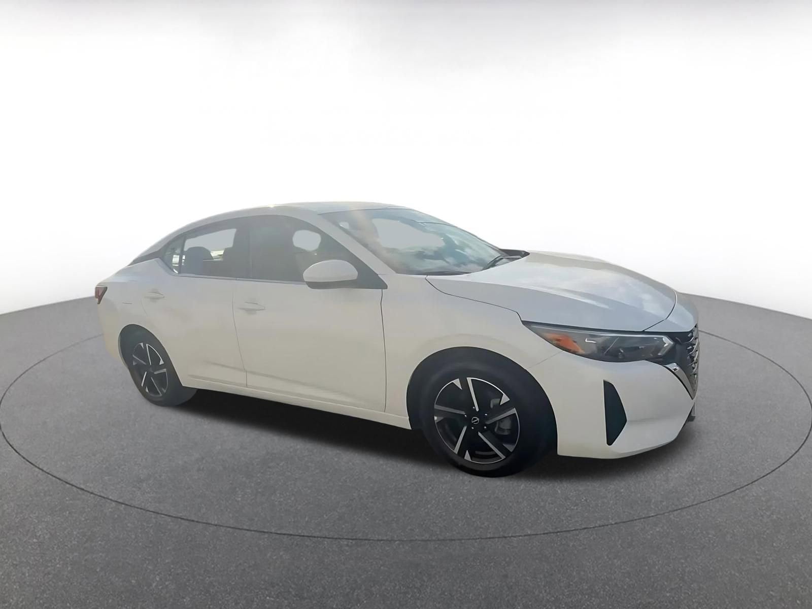 Thumbnail: 2025 Nissan Sentra - 2