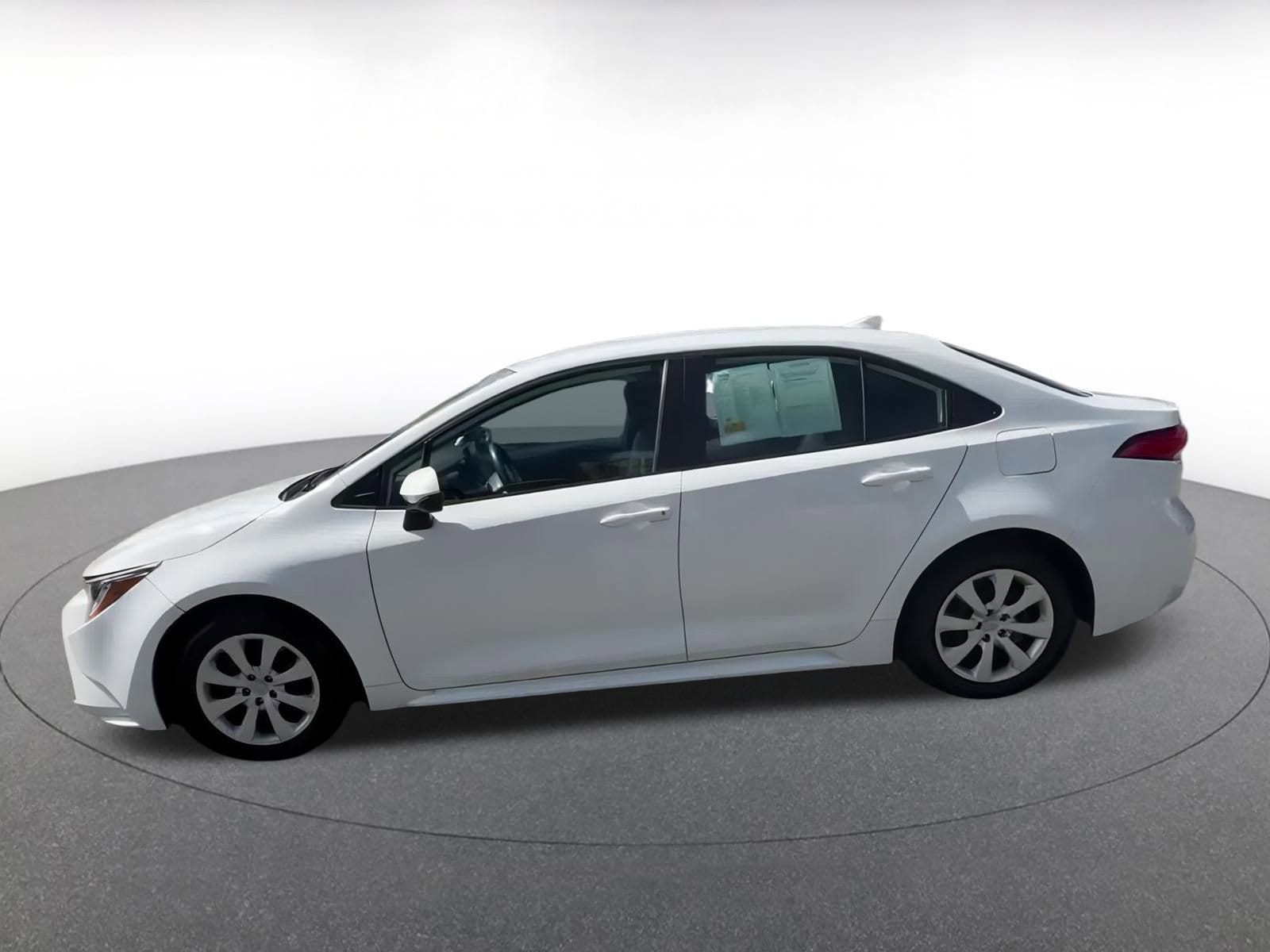 Thumbnail: 2024 Toyota Corolla - 9
