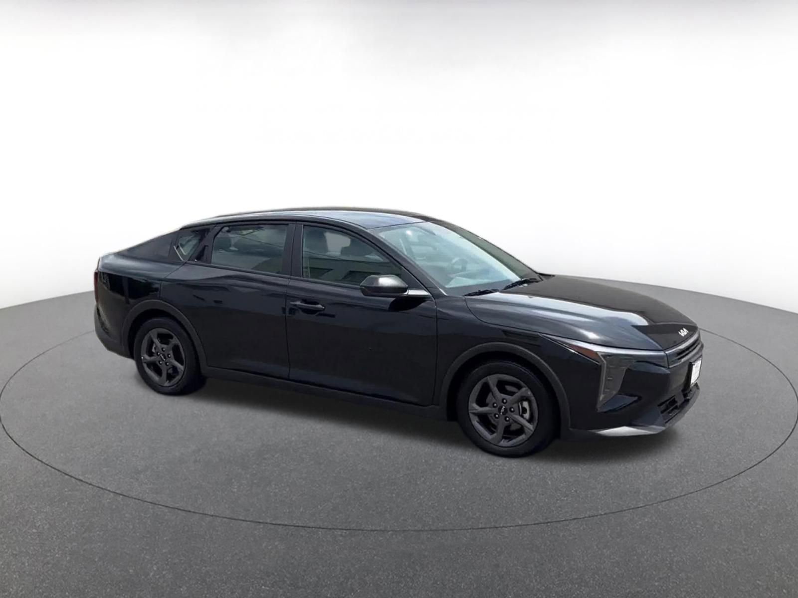 Thumbnail: 2025 Kia K4 - 2