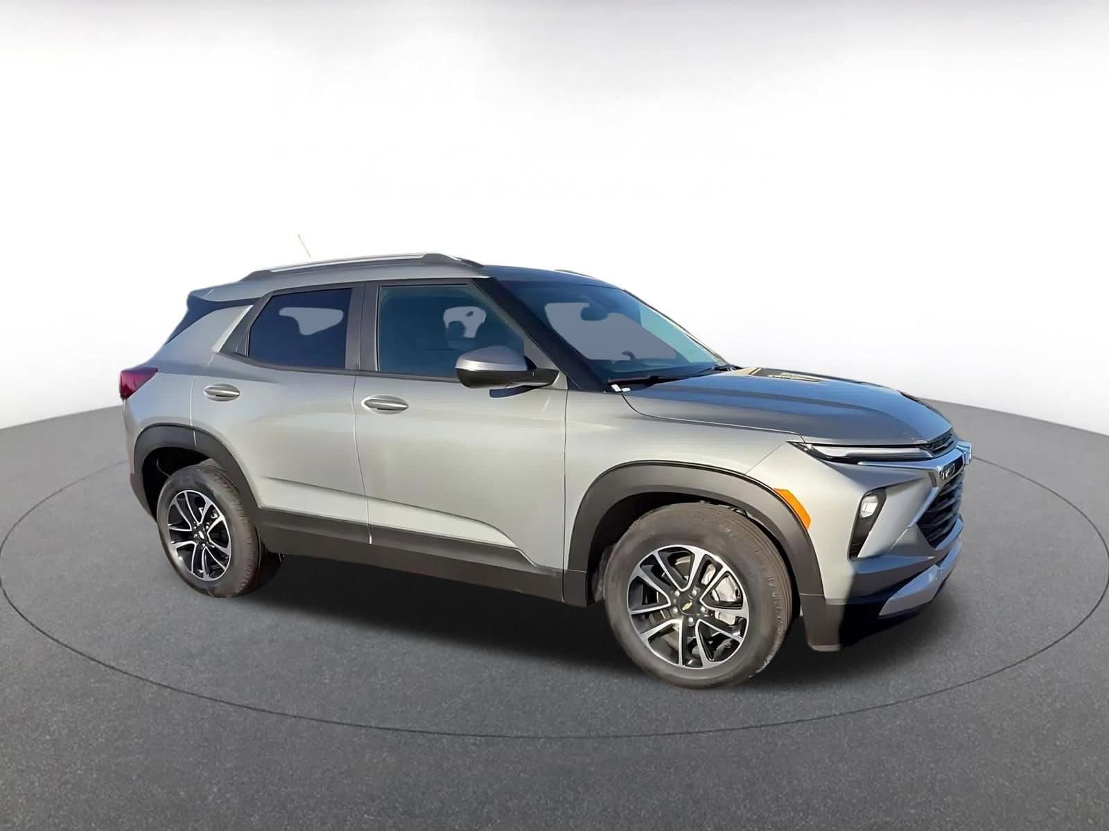 Thumbnail: 2025 Chevrolet TrailBlazer - 2