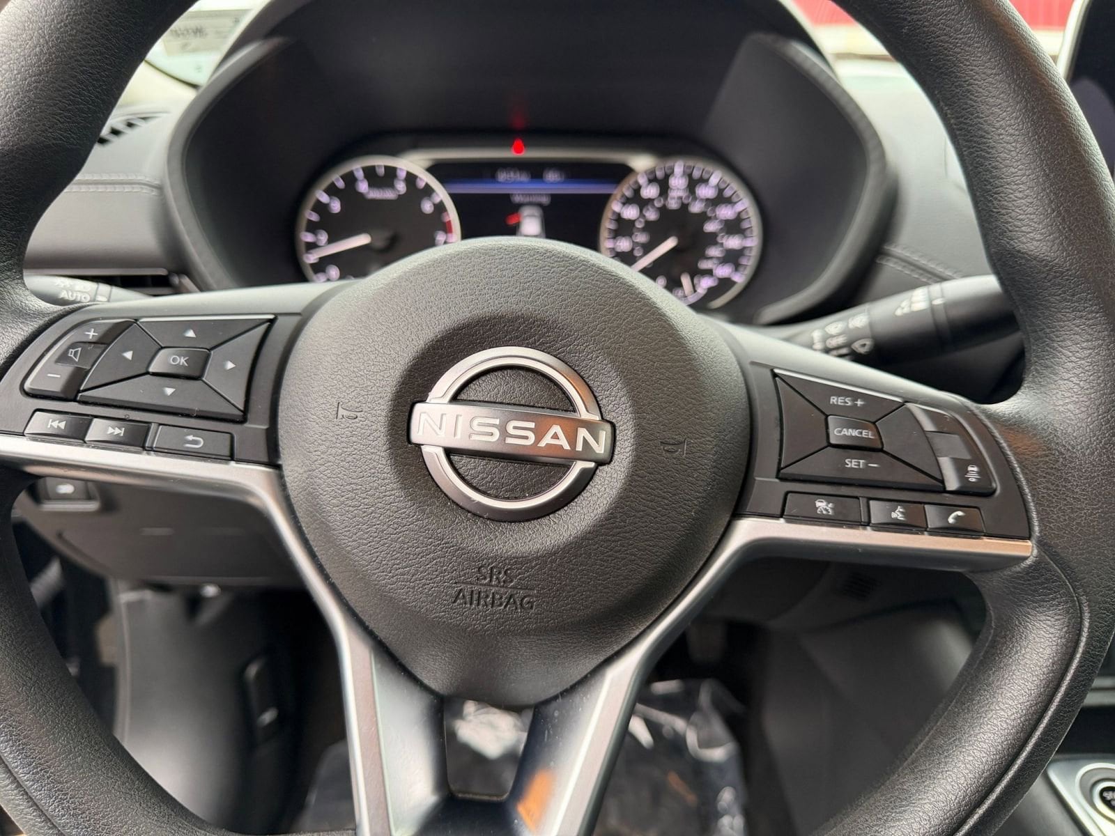 Thumbnail: 2025 Nissan Sentra - 25