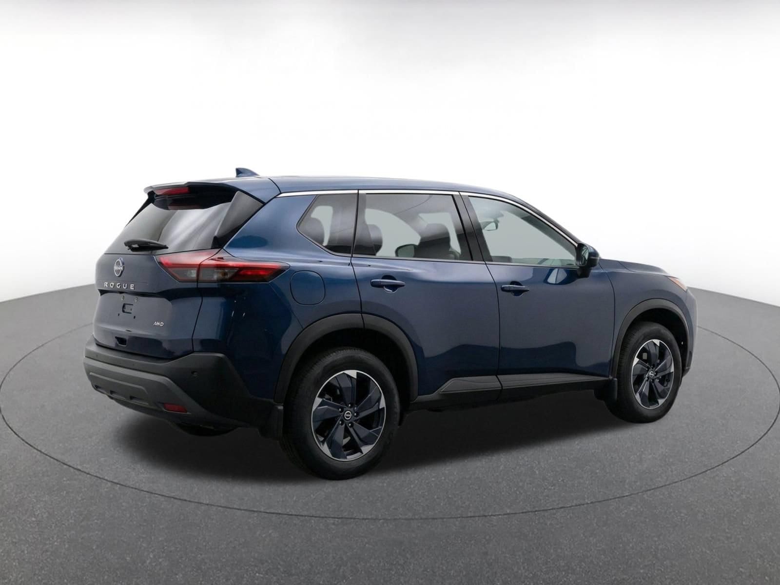 Thumbnail: 2025 Nissan Rogue - 8