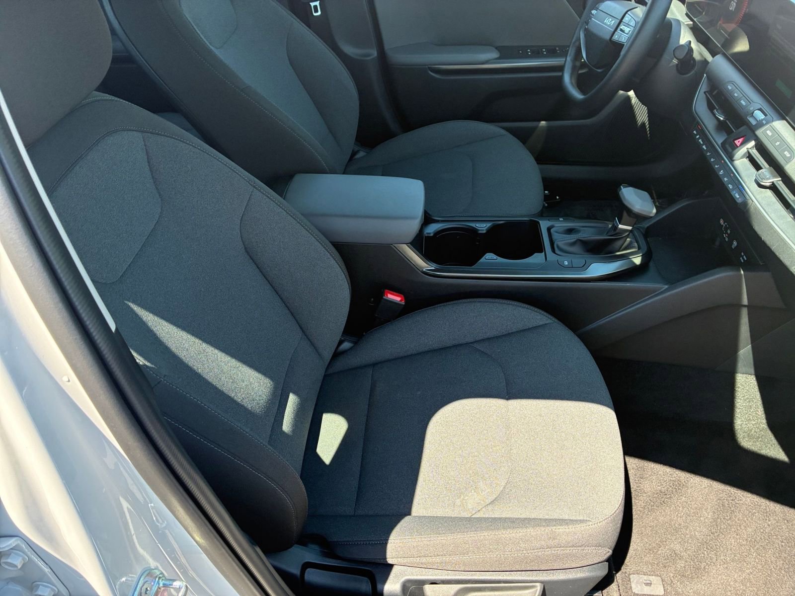 Thumbnail: 2025 Kia K4 - 35