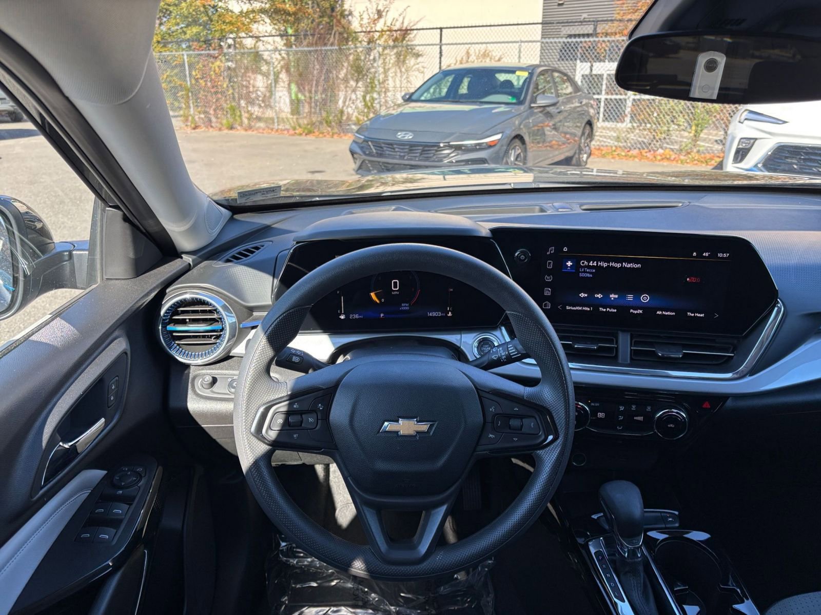 Thumbnail: 2025 Chevrolet Trax - 32