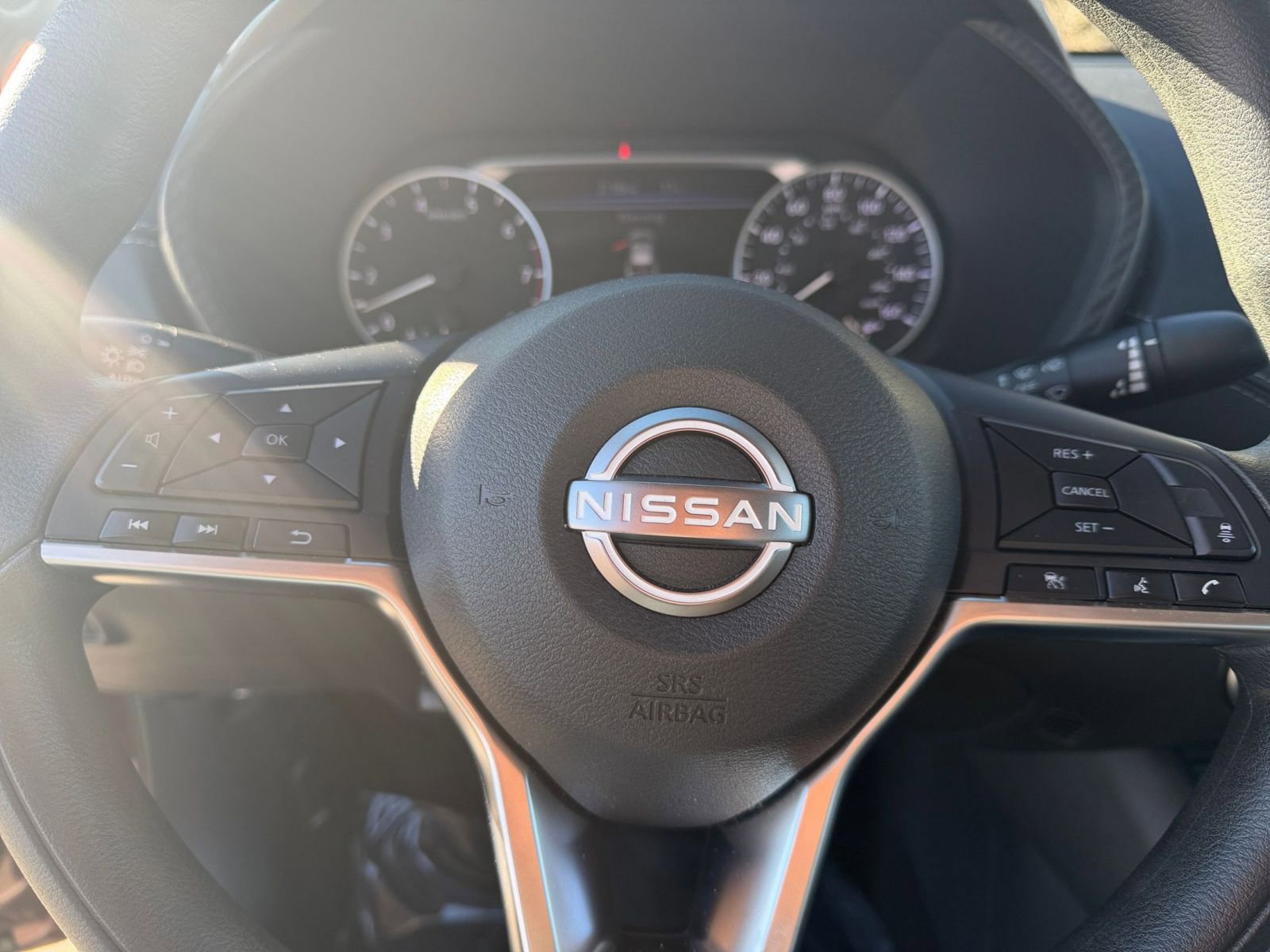 Thumbnail: 2025 Nissan Sentra - 25