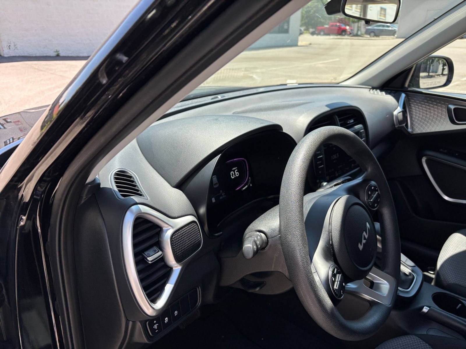 Thumbnail: 2025 Kia Soul - 28
