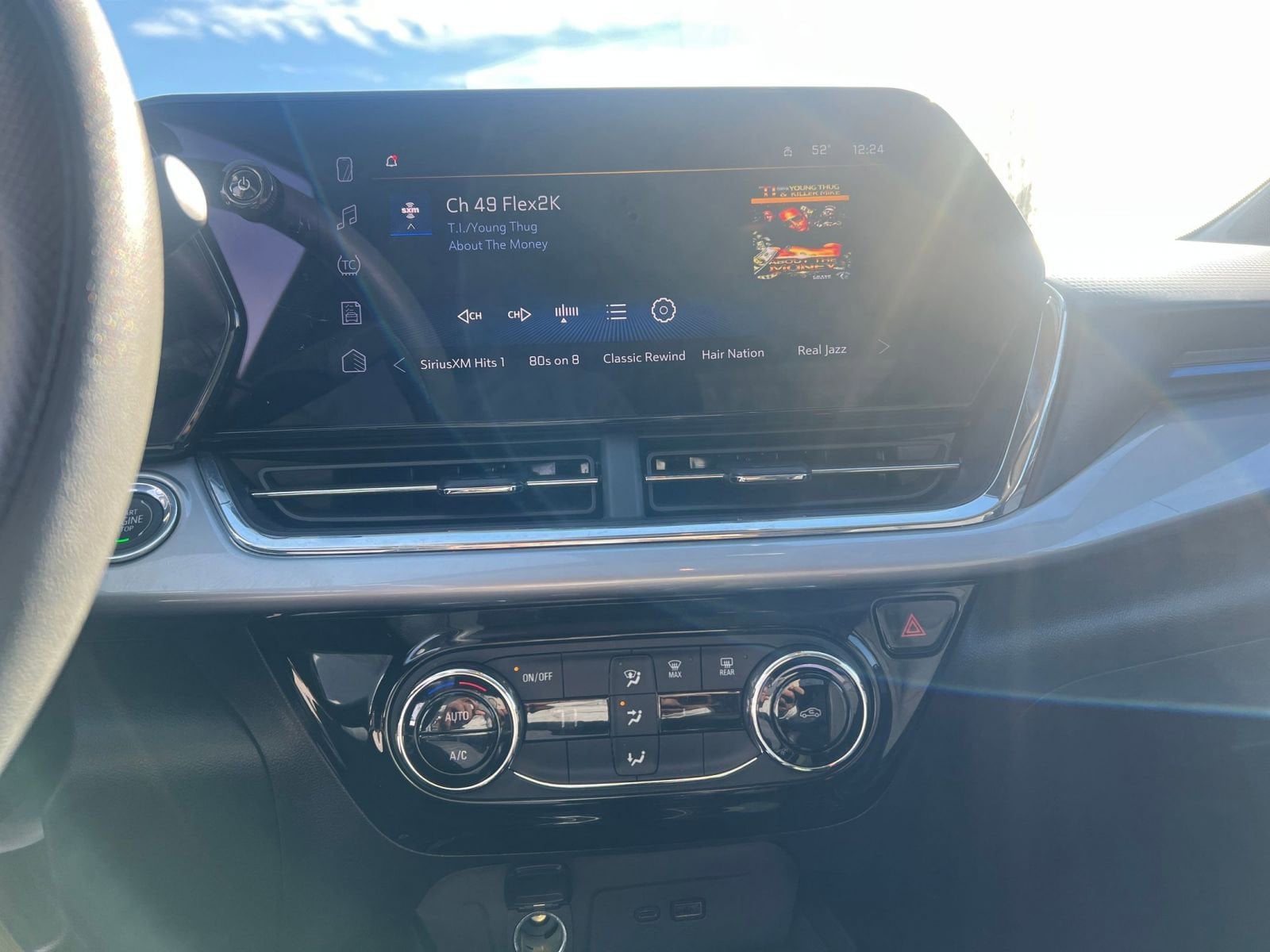 Thumbnail: 2025 Chevrolet Trax - 18