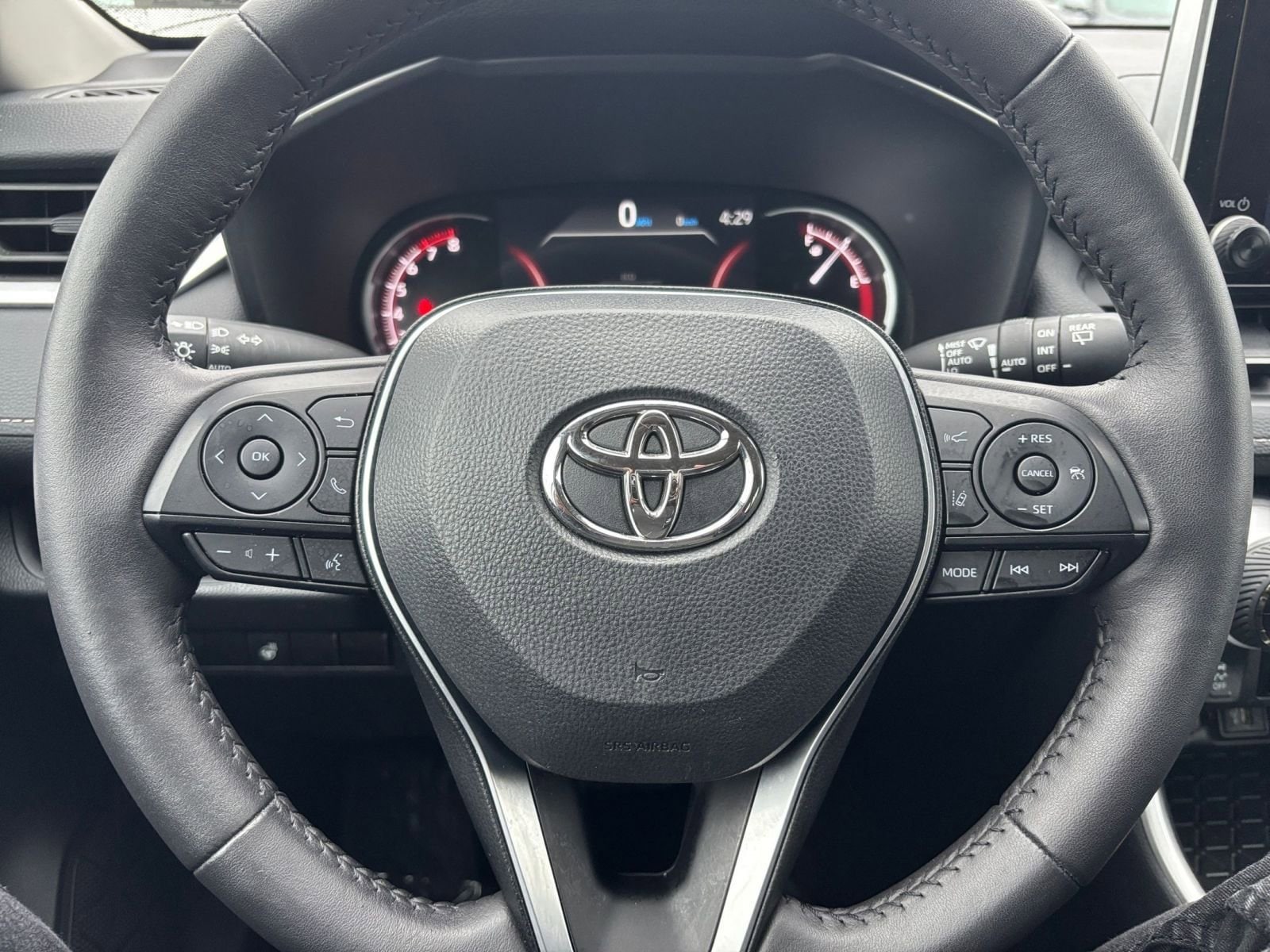 Thumbnail: 2025 Toyota RAV4 - 28