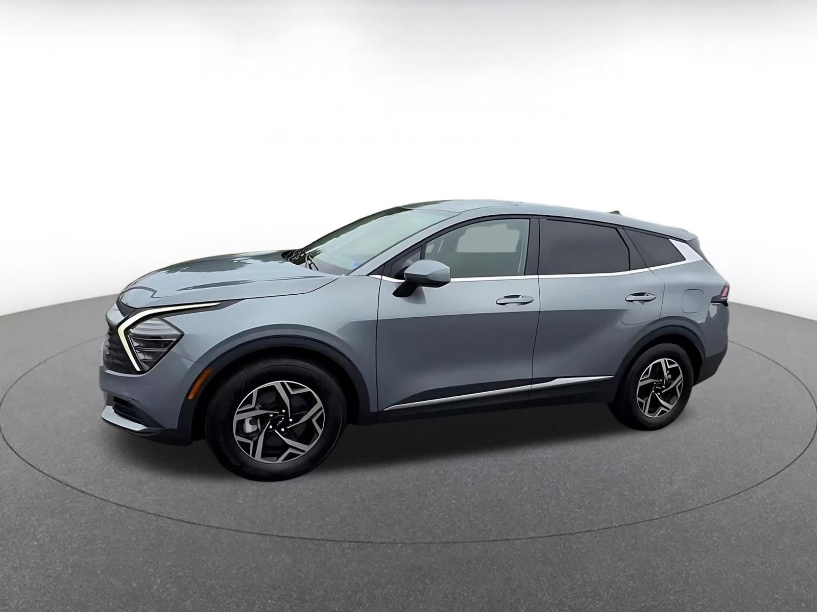 Thumbnail: 2025 Kia Sportage - 8