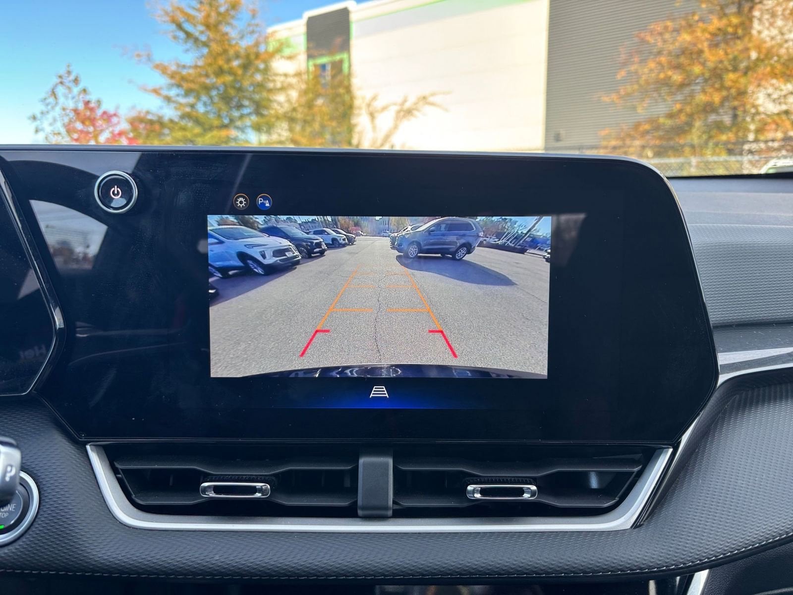 Thumbnail: 2025 Chevrolet Equinox - 17