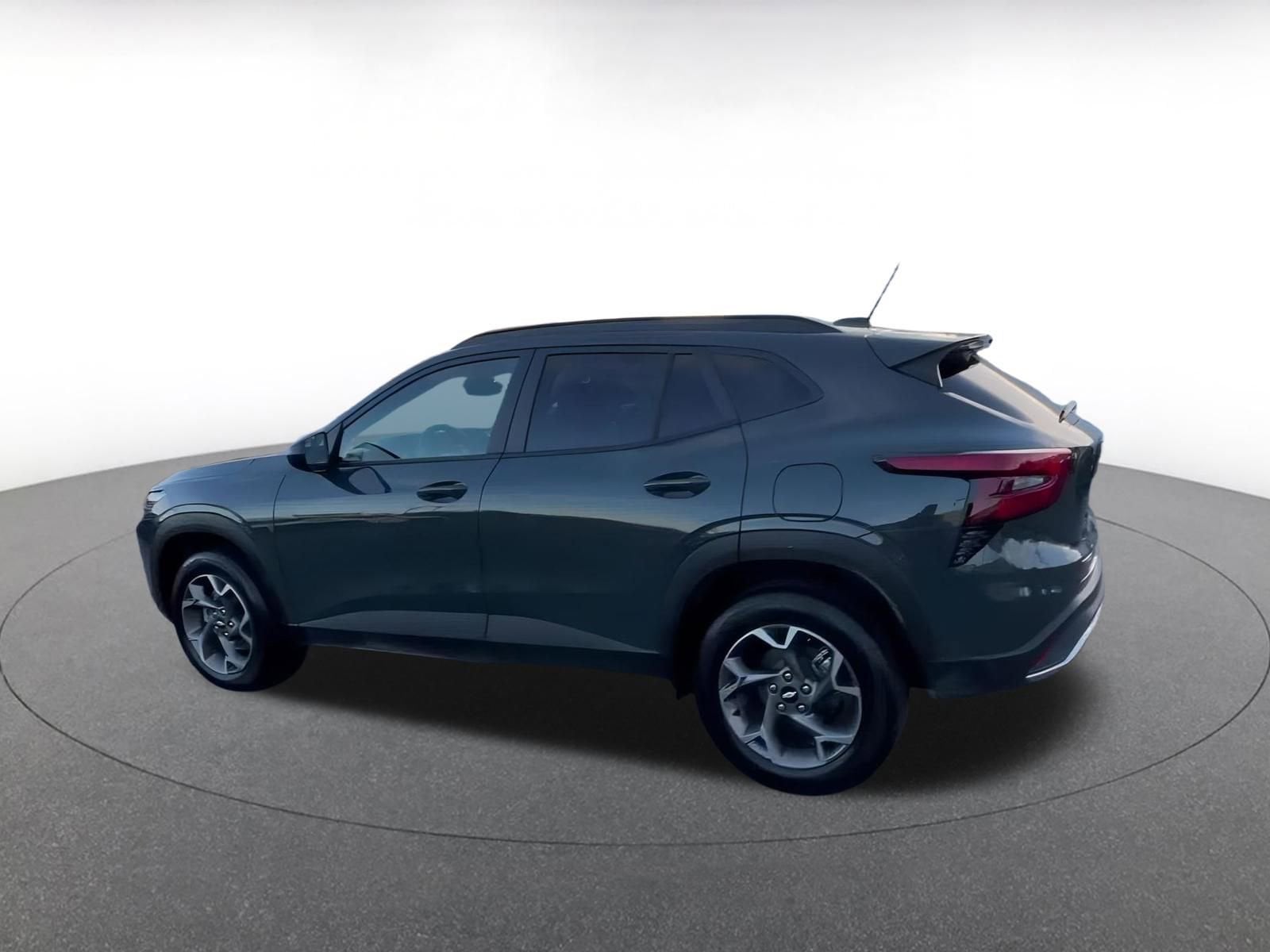 Thumbnail: 2025 Chevrolet Trax - 10