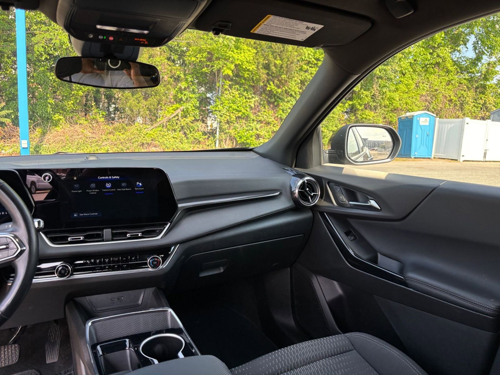 Thumbnail: 2025 Chevrolet Equinox - 35