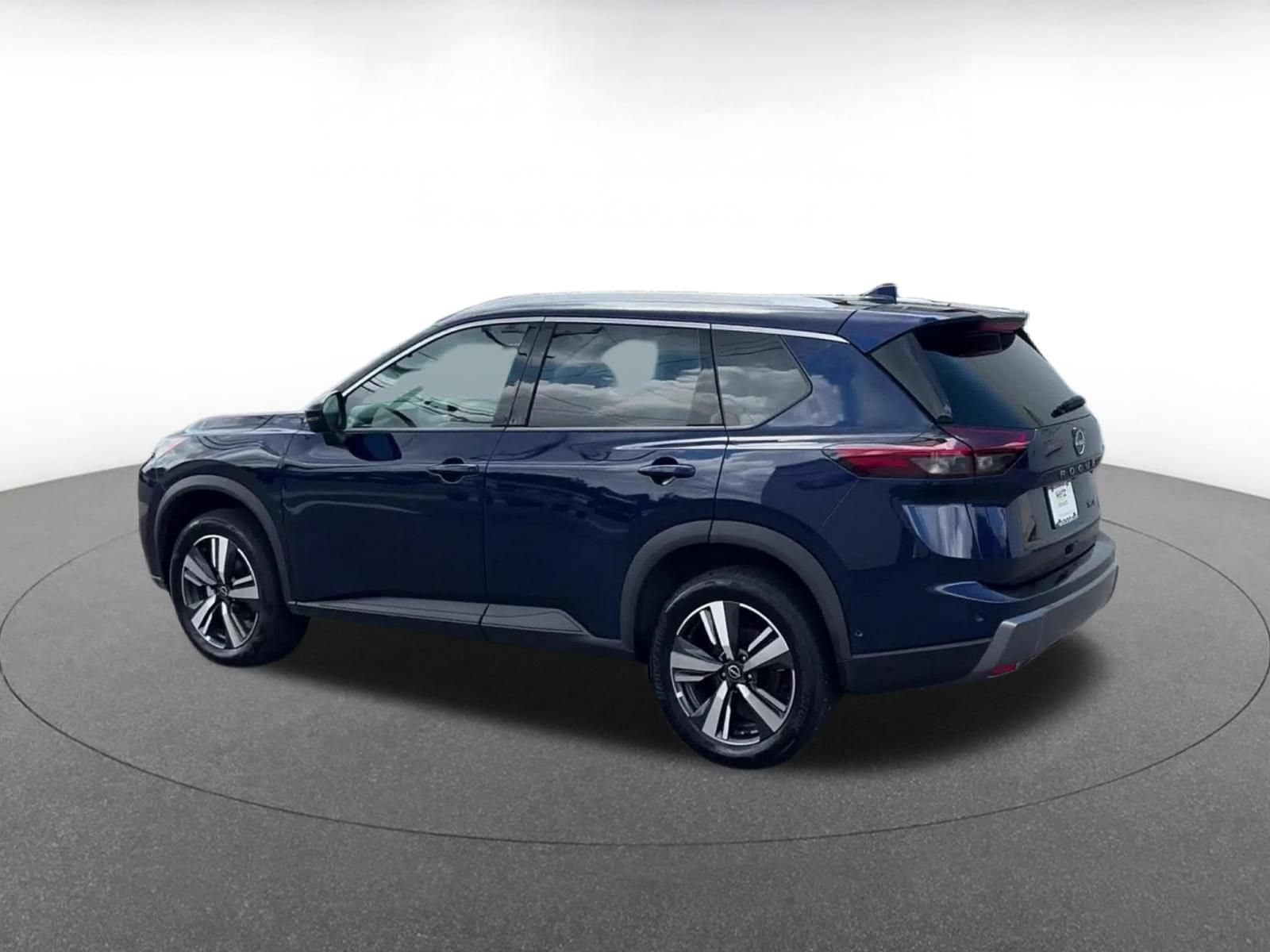 Thumbnail: 2026 Nissan Rogue - 8