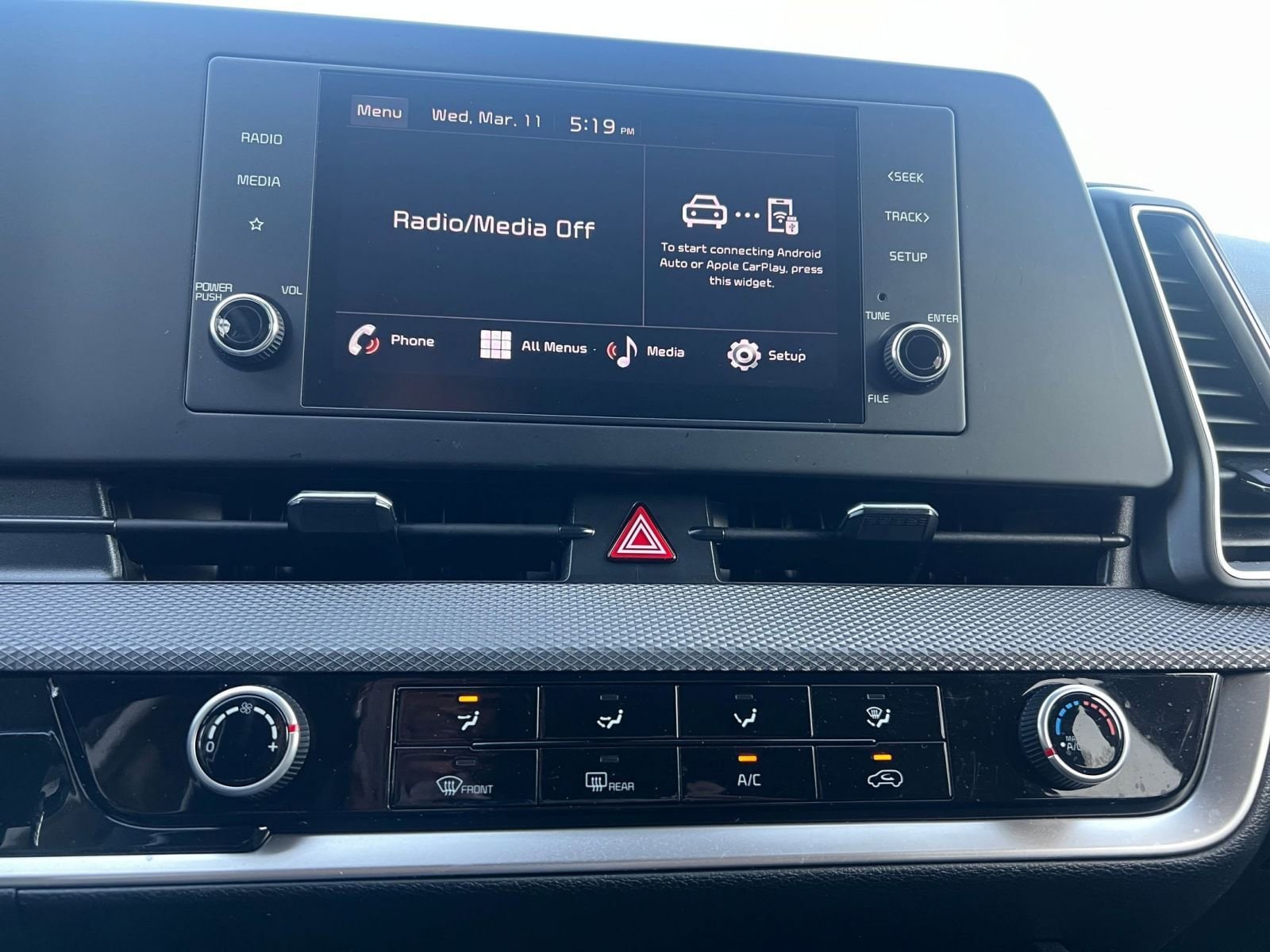 Thumbnail: 2025 Kia Sportage - 17