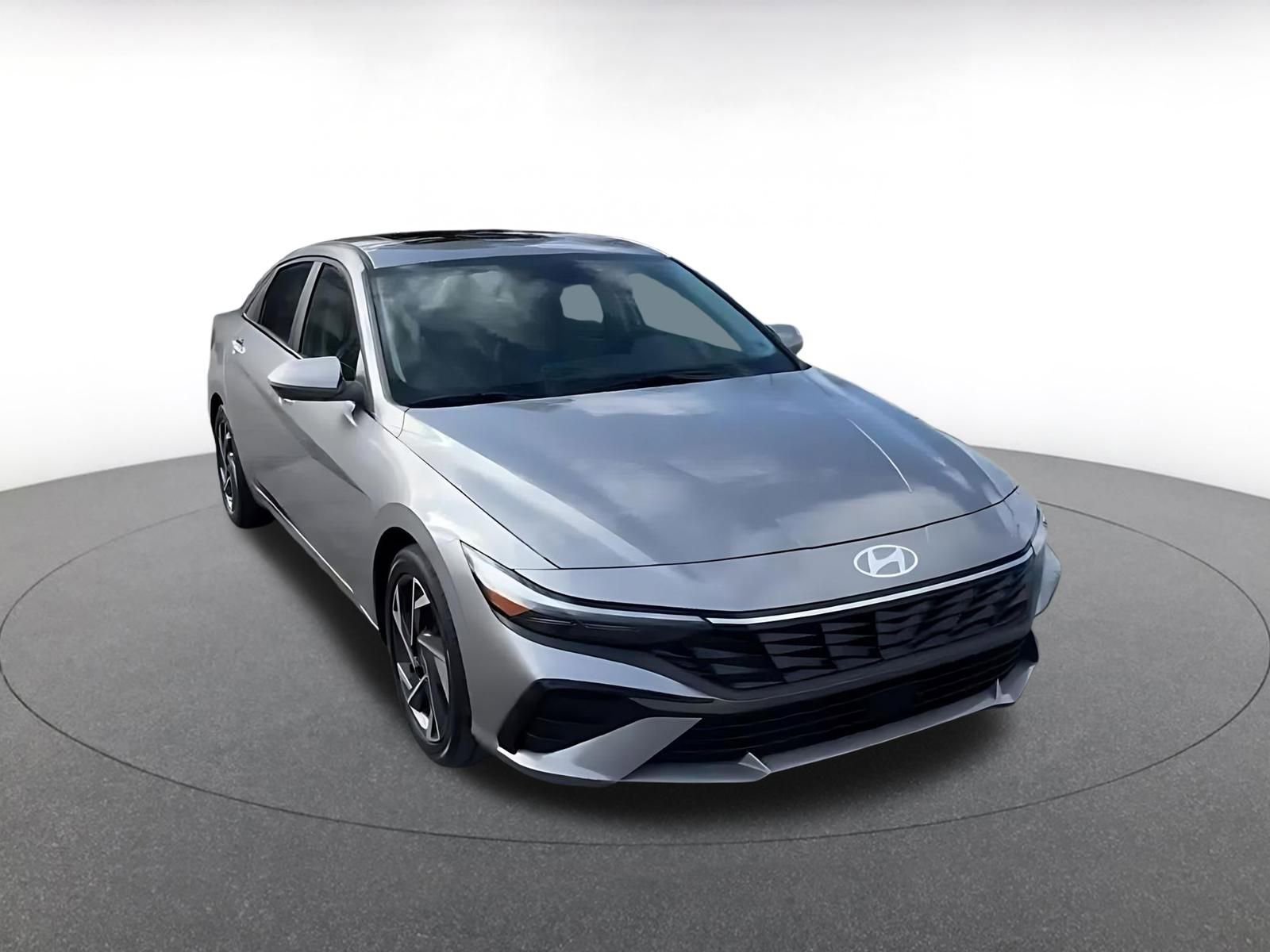 Thumbnail: 2025 Hyundai Elantra - 3